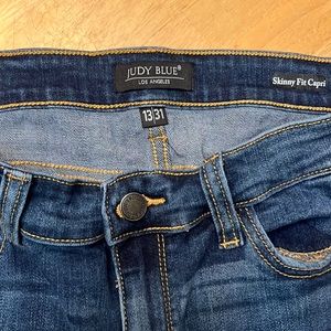 Judy Blue Skinny Fit Capri